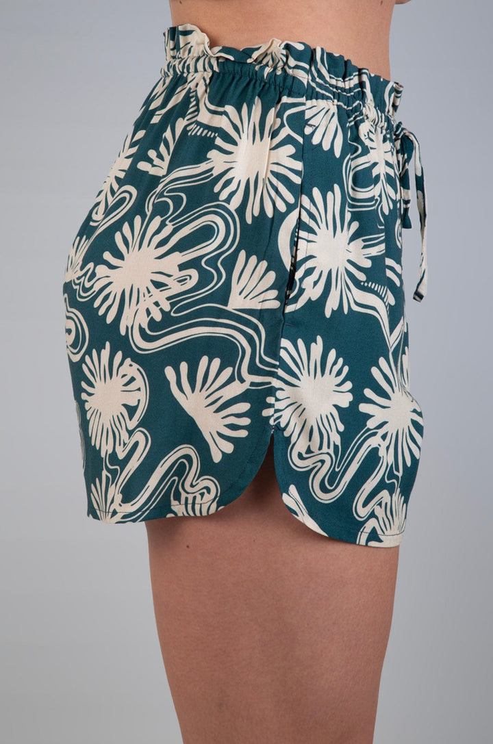 Malti - Ladies Woven Short Lizzard apparel